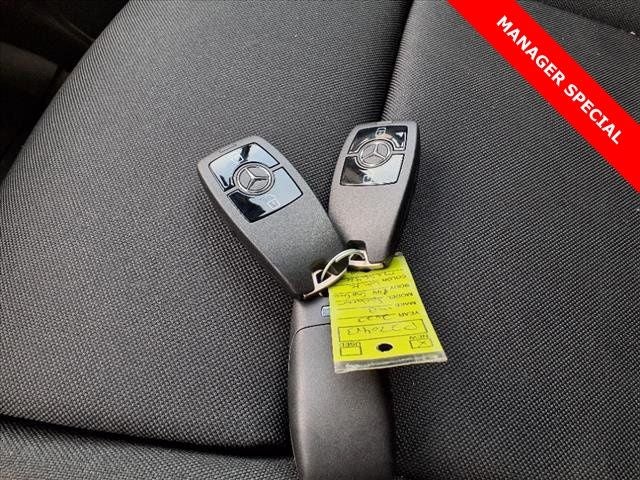 2023 Mercedes-Benz Sprinter 3500 Cab Chassis 144 WB BOX TRUCK