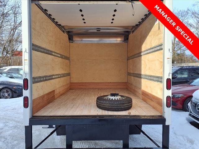 2023 Mercedes-Benz Sprinter 3500 Cab Chassis 144 WB BOX TRUCK