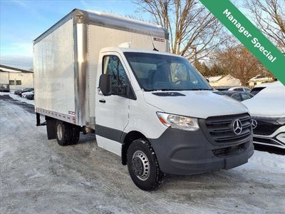 2023 Mercedes-Benz Sprinter 3500 Cab Chassis 144 WB Box Truck Van
