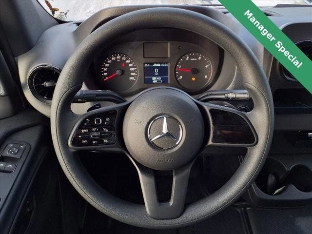 2023 Mercedes-Benz Sprinter 3500 Cab Chassis 144 WB Box Truck Van