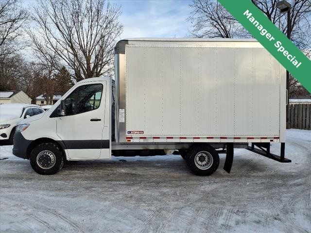 2023 Mercedes-Benz Sprinter 3500 Cab Chassis 144 WB Box Truck Van