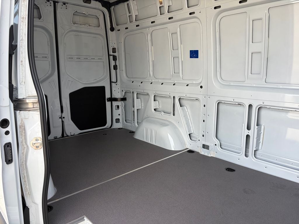 2025 Mercedes-Benz Sprinter 2500 Cargo 144 WB HR CARGO