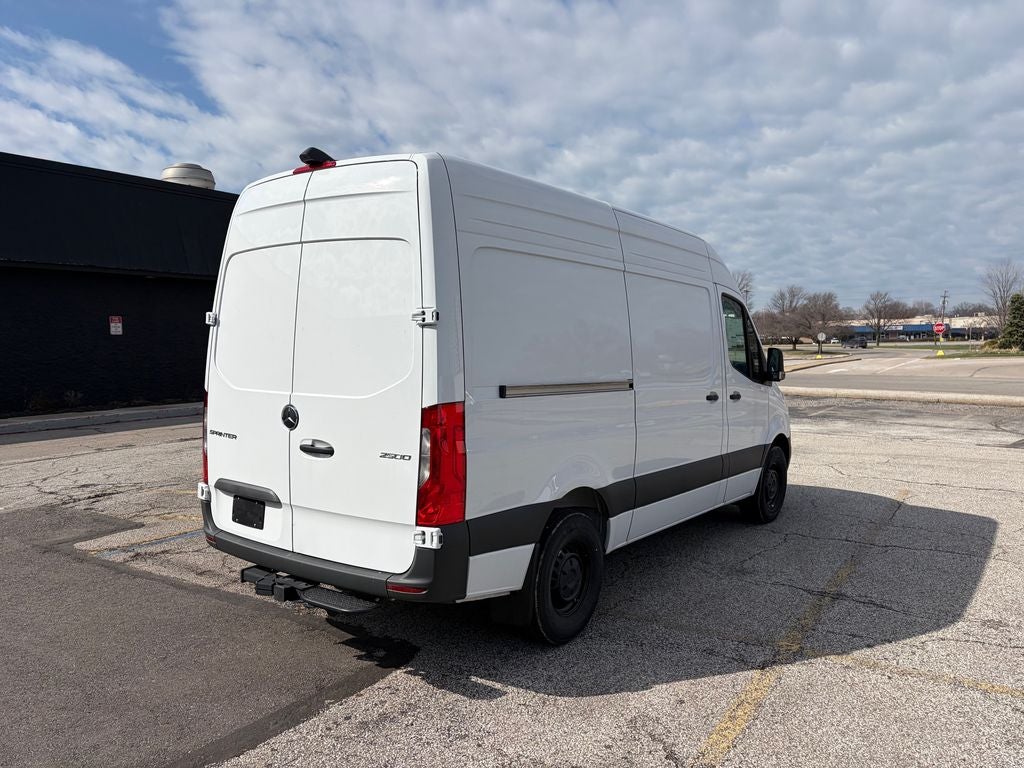2025 Mercedes-Benz Sprinter 2500 Cargo 144 WB HR CARGO
