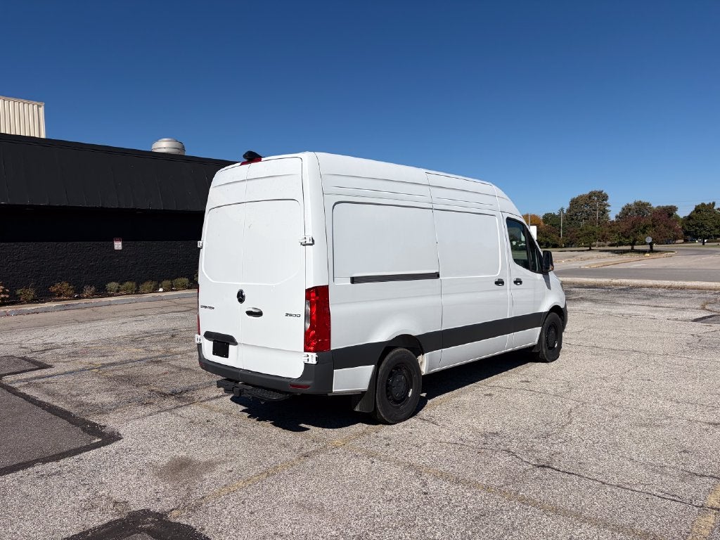 2025 Mercedes-Benz Sprinter 2500 Cargo 144 WB HIGH ROOF