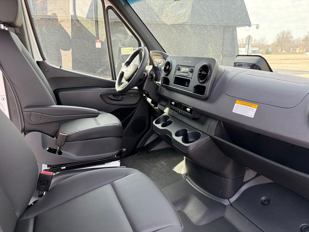 2025 Mercedes-Benz Sprinter 2500 Cargo 144 WB High Roof