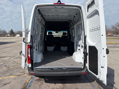 2025 Mercedes-Benz Sprinter 2500 Cargo 144 WB High Roof