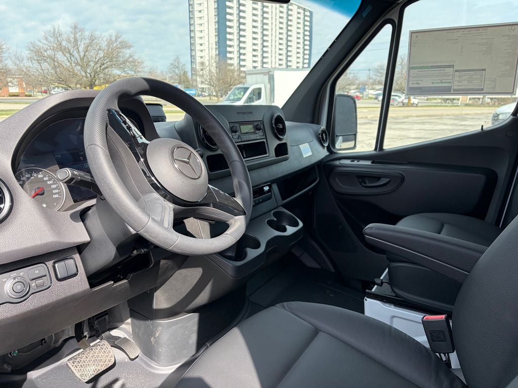 2025 Mercedes-Benz Sprinter 2500 Cargo 144 WB