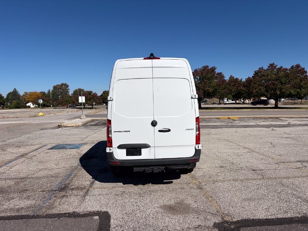 2025 Mercedes-Benz Sprinter 2500 Cargo 144 WB HIGH ROOF