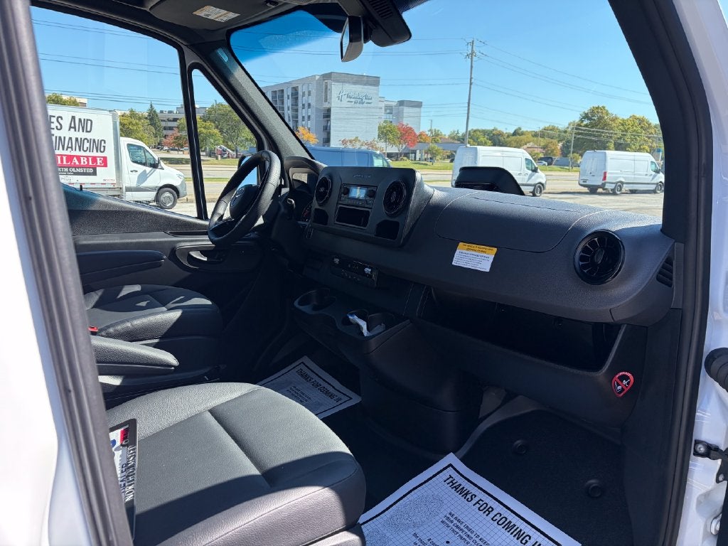 2025 Mercedes-Benz Sprinter 2500 Cargo 144 WB HIGH ROOF