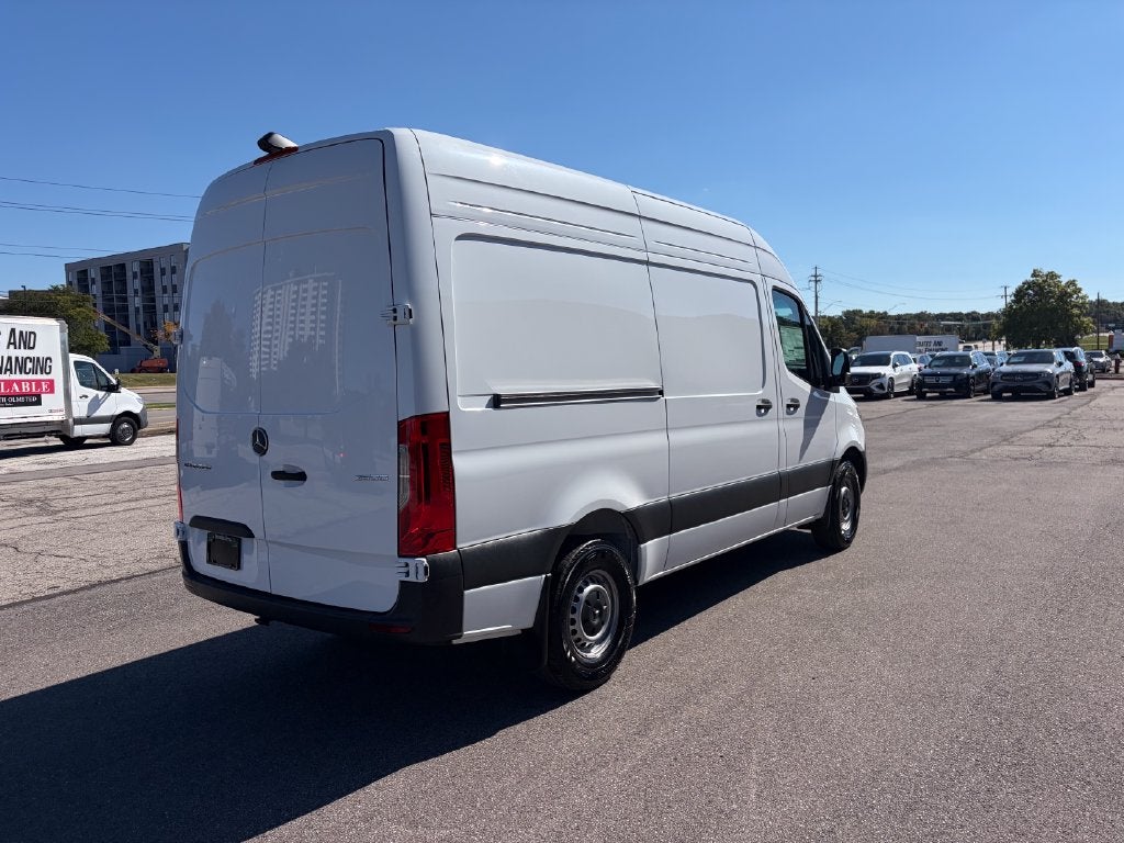 2025 Mercedes-Benz Sprinter 2500 Cargo 144 WB HIGH ROOF