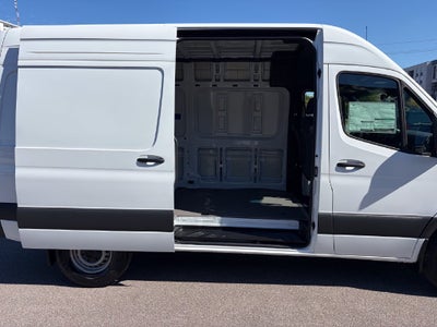 2025 Mercedes-Benz Sprinter 2500 Cargo 144 WB HIGH ROOF