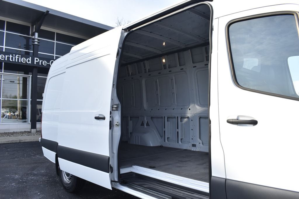 2024 Mercedes-Benz Sprinter 2500 Cargo 170 WB High Roof