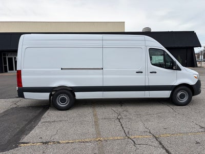 2026 Mercedes-Benz Sprinter 2500 Cargo 170 WB High Roof