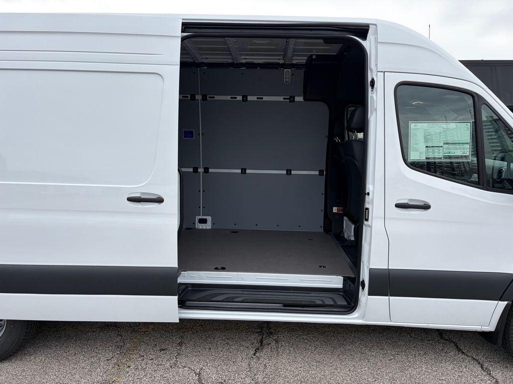 2026 Mercedes-Benz Sprinter 2500 Cargo 170 WB High Roof