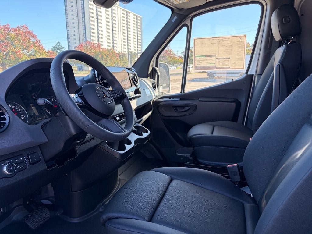 2027 Mercedes-Benz Sprinter 2500 Cargo 170 WB Extended