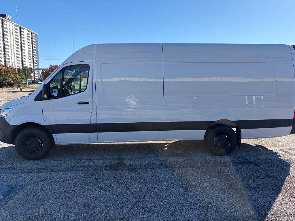 2027 Mercedes-Benz Sprinter 2500 Cargo 170 WB Extended