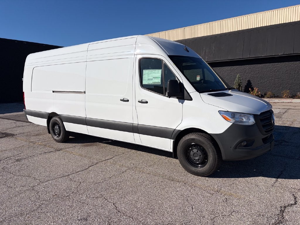 2027 Mercedes-Benz Sprinter 2500 Cargo 170 WB Extended
