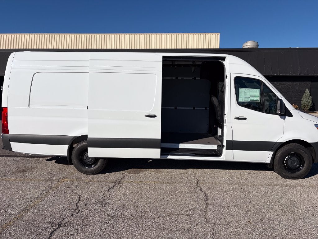 2027 Mercedes-Benz Sprinter 2500 Cargo 170 WB Extended