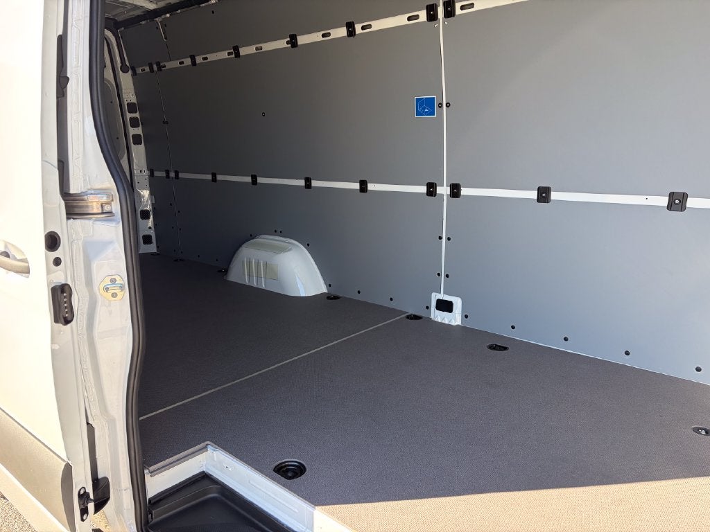 2027 Mercedes-Benz Sprinter 2500 Cargo 170 WB Extended