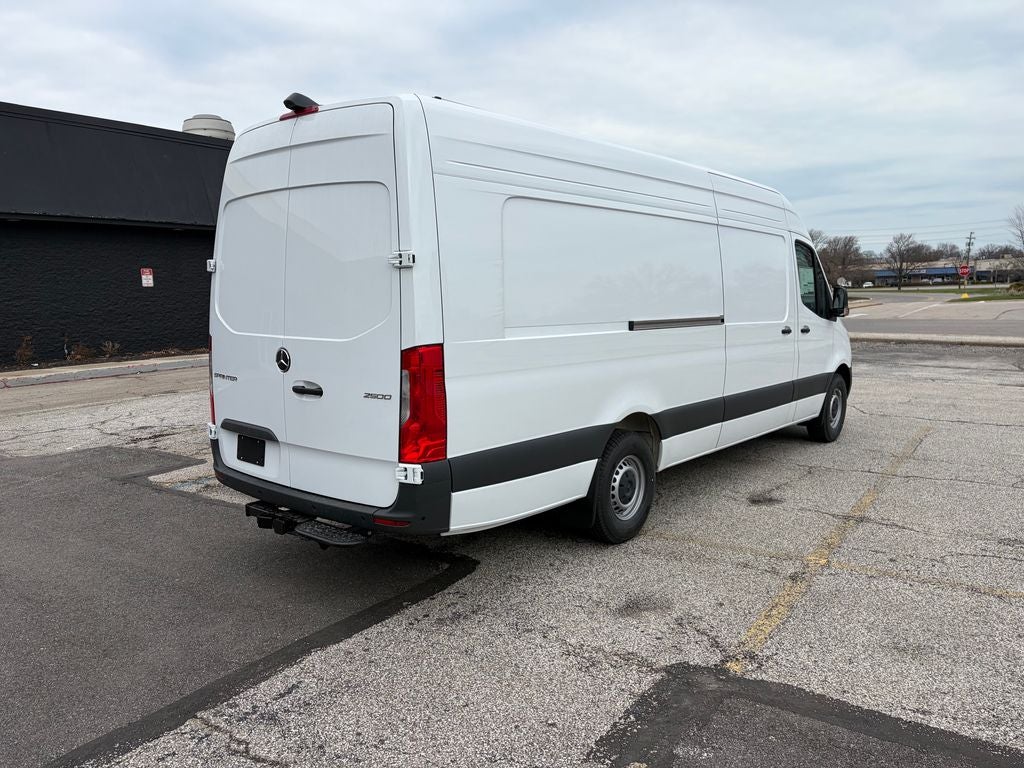2026 Mercedes-Benz Sprinter 2500 Cargo 170 WB Extended