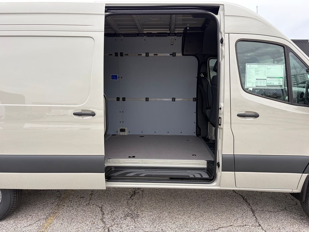 2026 Mercedes-Benz Sprinter 2500 Cargo 170 WB Extended