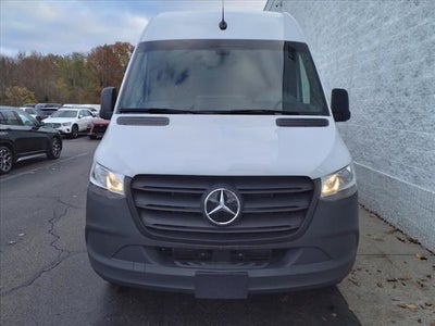 2024 Mercedes-Benz eSprinter 2500 Cargo 170 WB High Roof