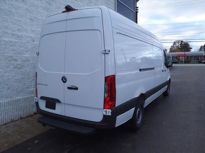 2024 Mercedes-Benz eSprinter 2500 Cargo 170 WB High Roof