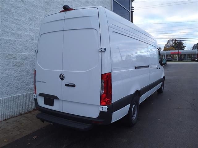 2024 Mercedes-Benz eSprinter 2500 Cargo 170 WB High Roof