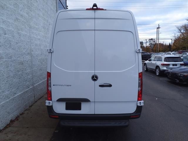 2024 Mercedes-Benz eSprinter 2500 Cargo 170 WB High Roof