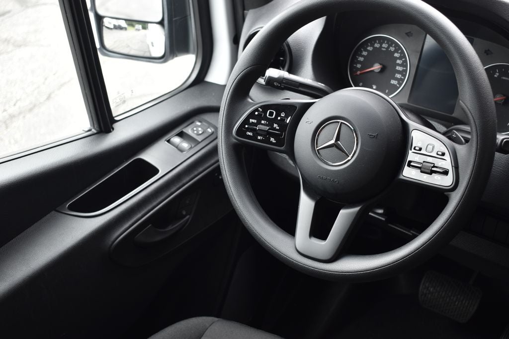 2024 Mercedes-Benz Sprinter 2500 Passenger 144 WB High Roof