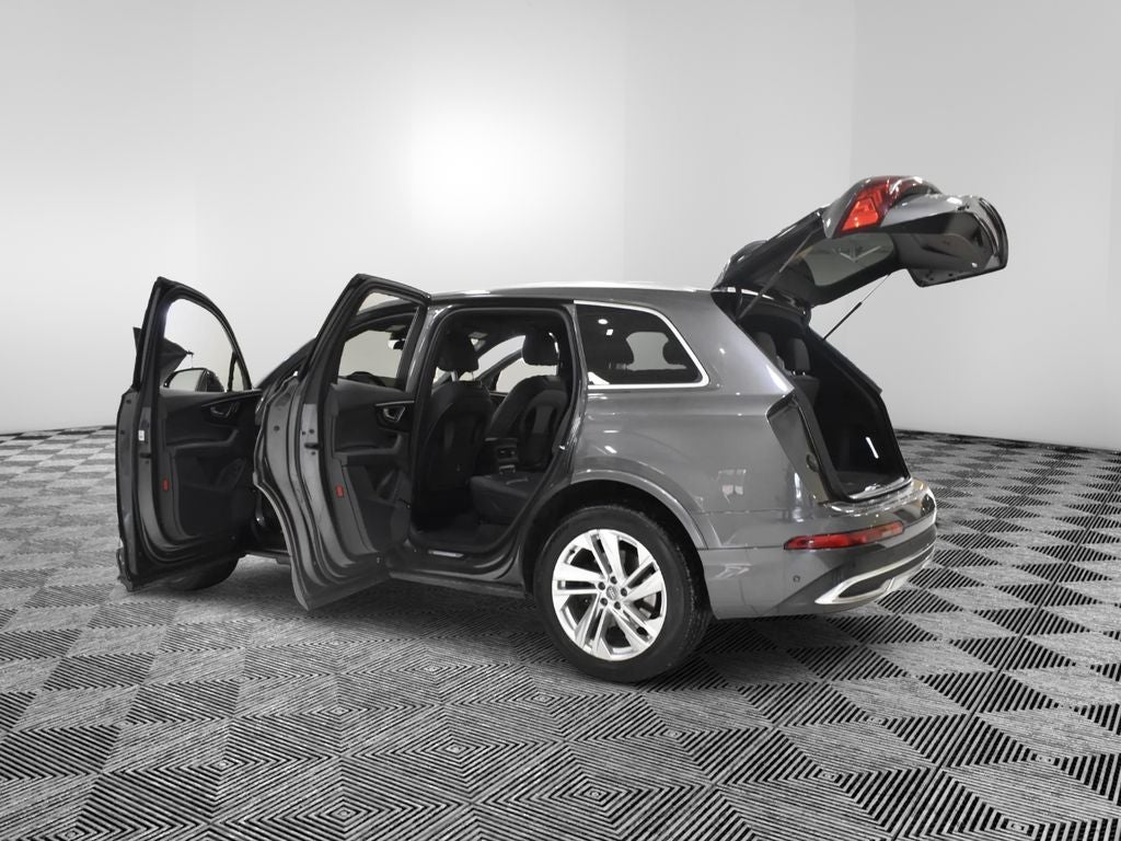2020 Audi Q7 55 Premium Plus quattro