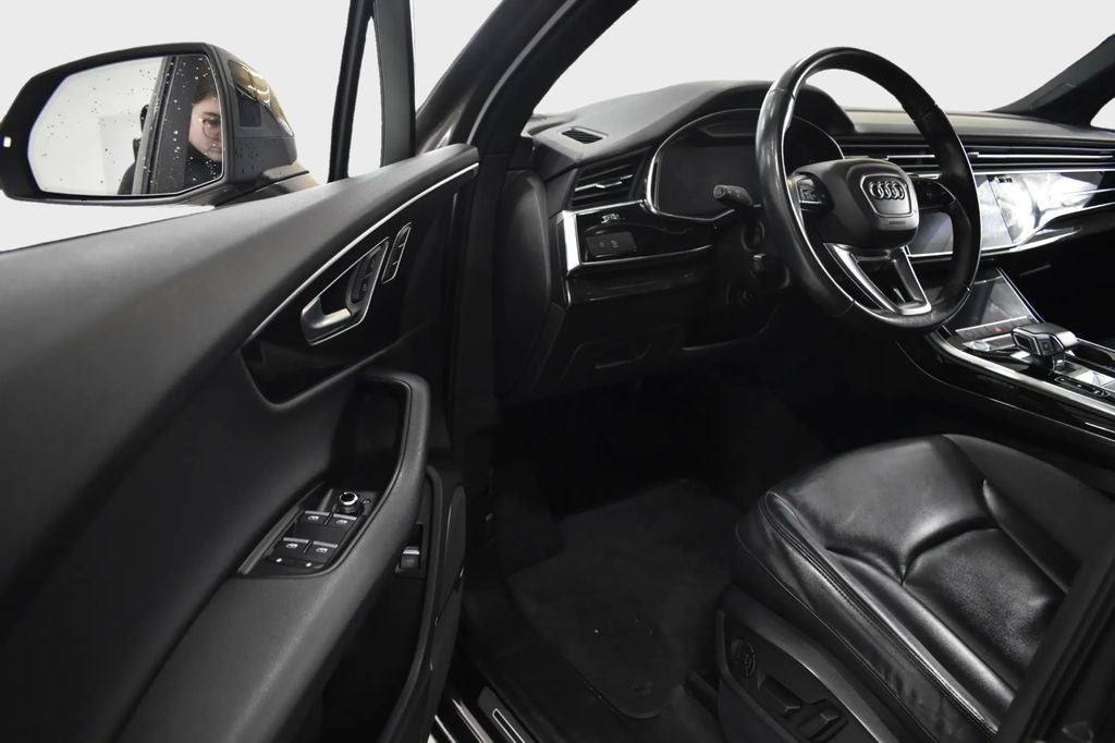 2020 Audi Q7 55 Premium Plus quattro