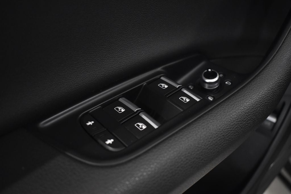 2020 Audi Q7 55 Premium Plus quattro