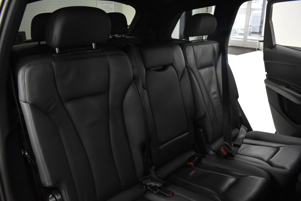 2020 Audi Q7 55 Premium Plus quattro