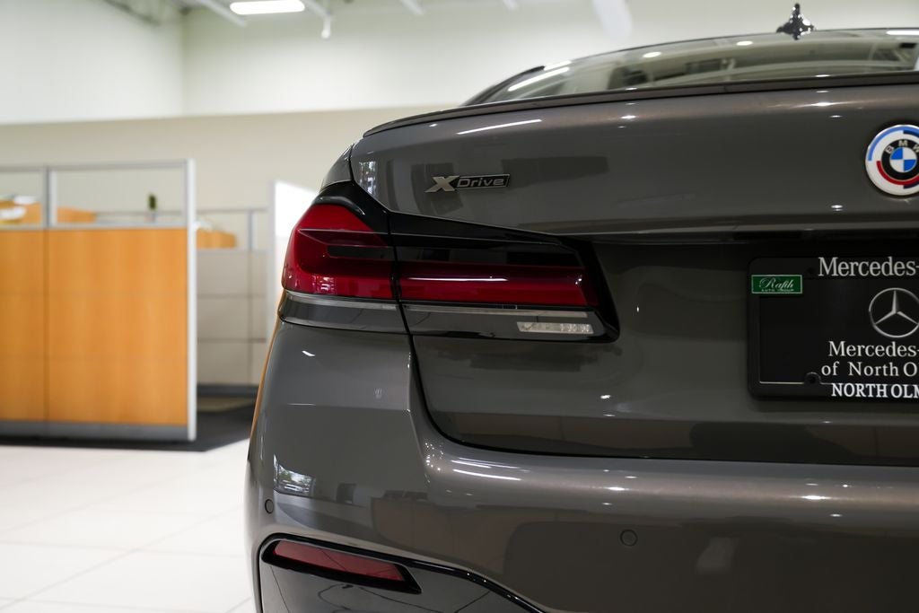 2022 BMW 5 Series M550i xDrive