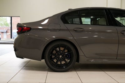 2022 BMW 5 Series M550i xDrive