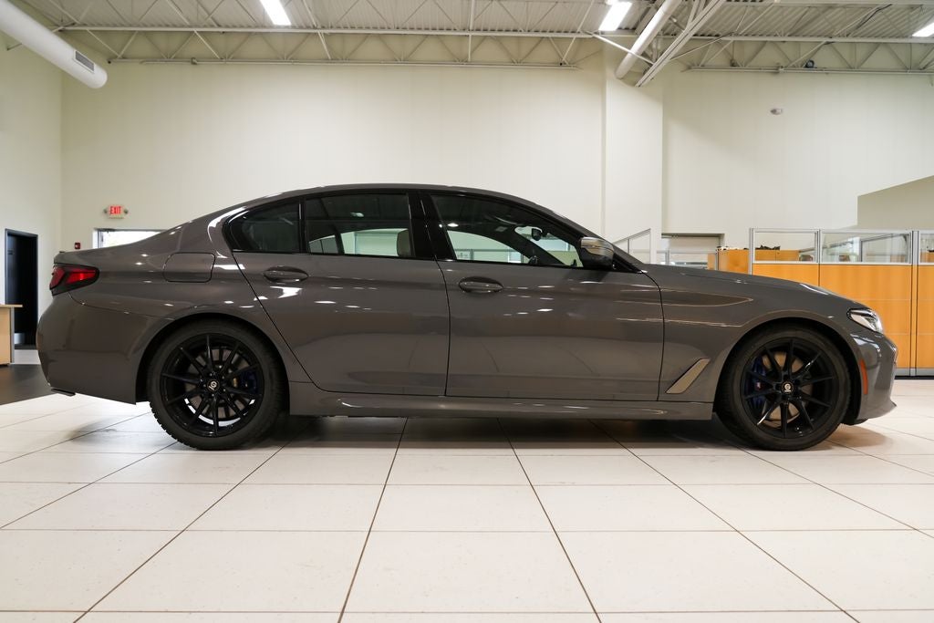 2022 BMW 5 Series M550i xDrive