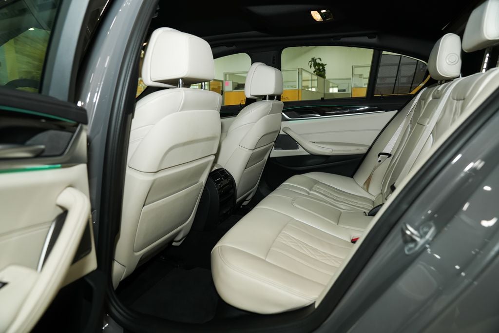 2022 BMW 5 Series M550i xDrive