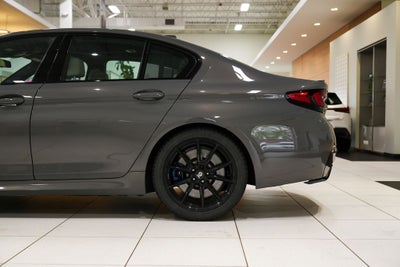 2022 BMW 5 Series M550i xDrive