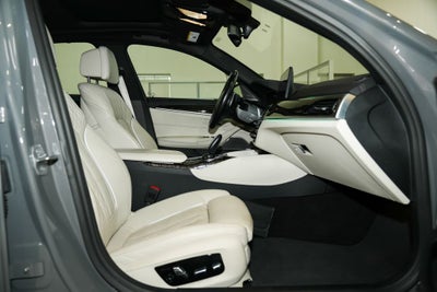 2022 BMW 5 Series M550i xDrive