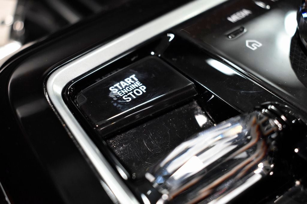 2025 BMW 7 Series 760i xDrive