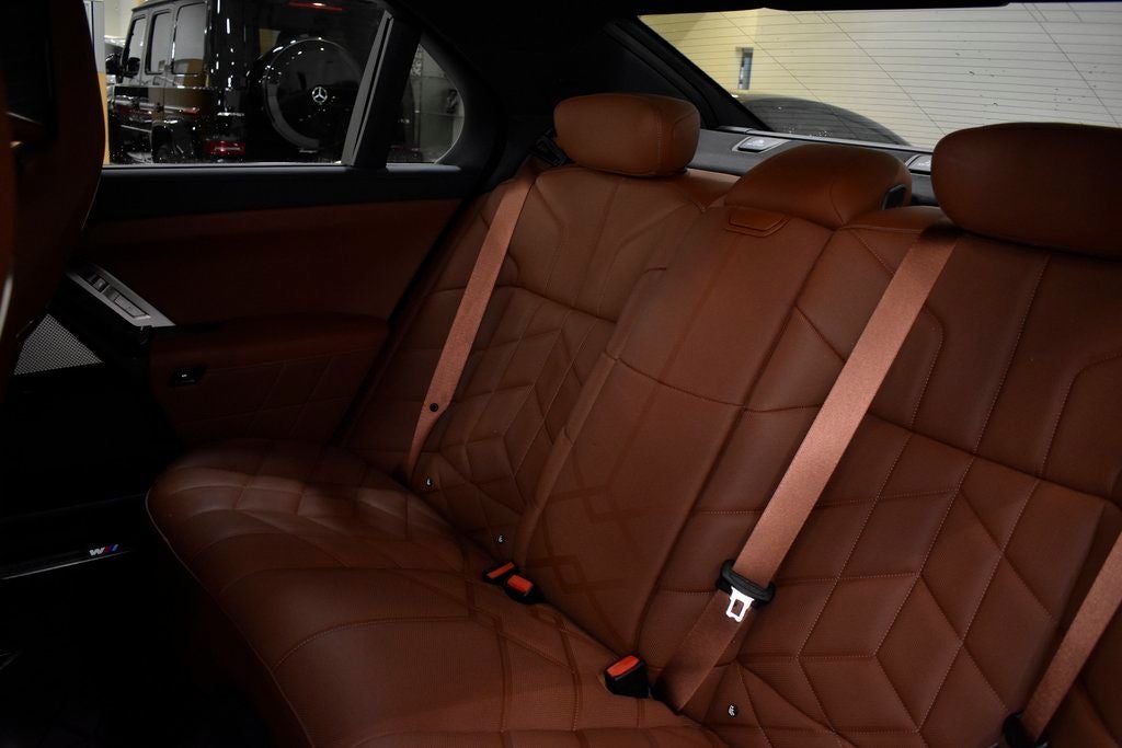 2025 BMW 7 Series 760i xDrive