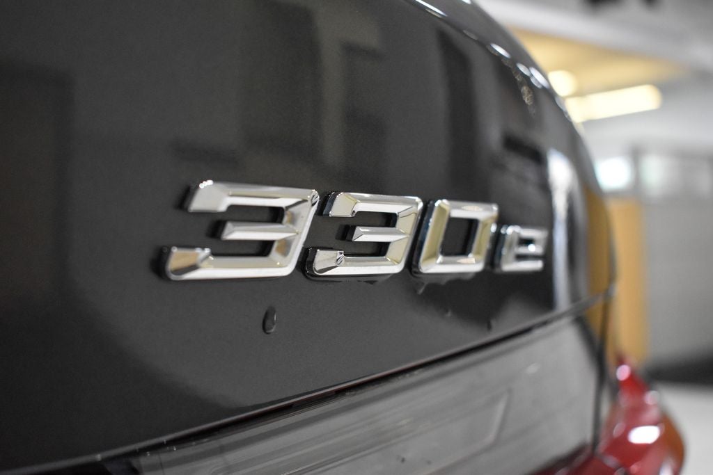2021 BMW 3 Series 330e xDrive