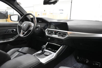 2021 BMW 3 Series 330e xDrive