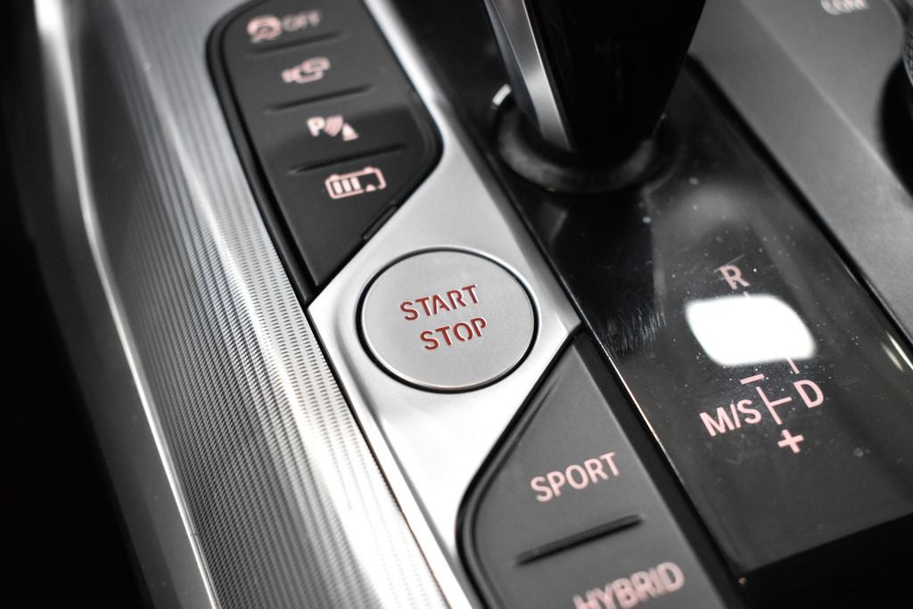2021 BMW 3 Series 330e xDrive