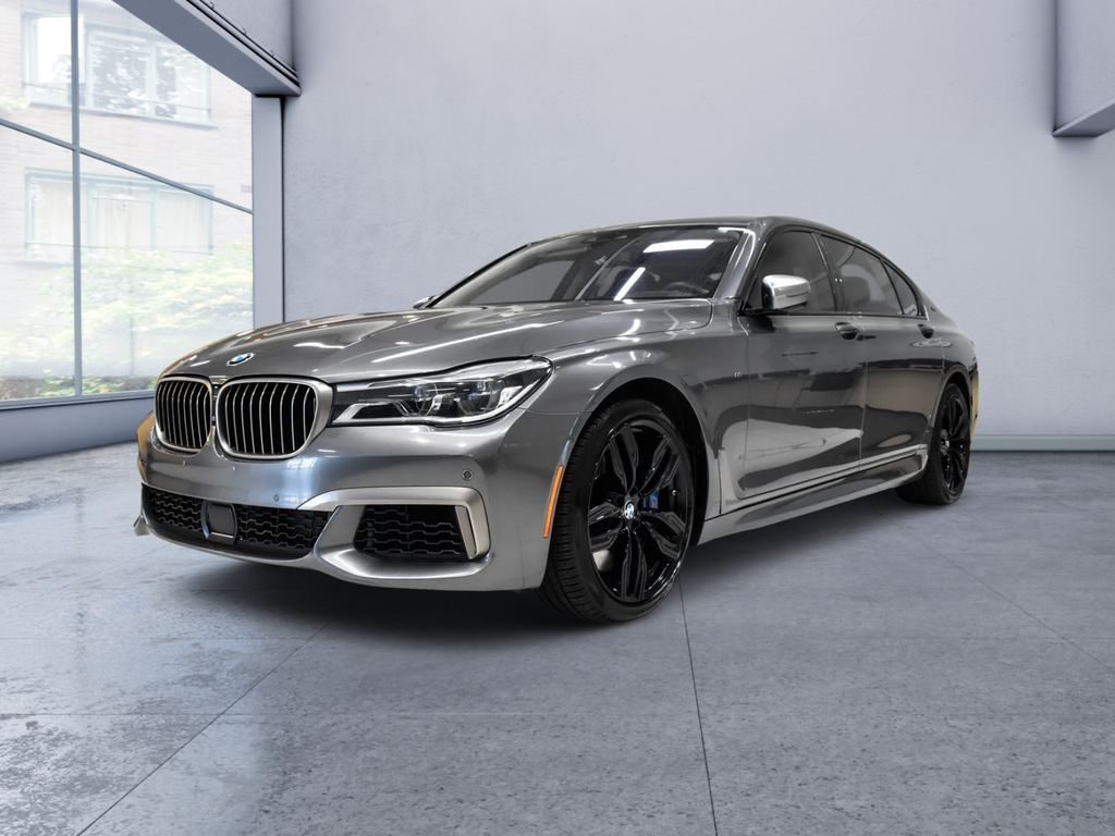 2018 BMW 7 Series M760i
