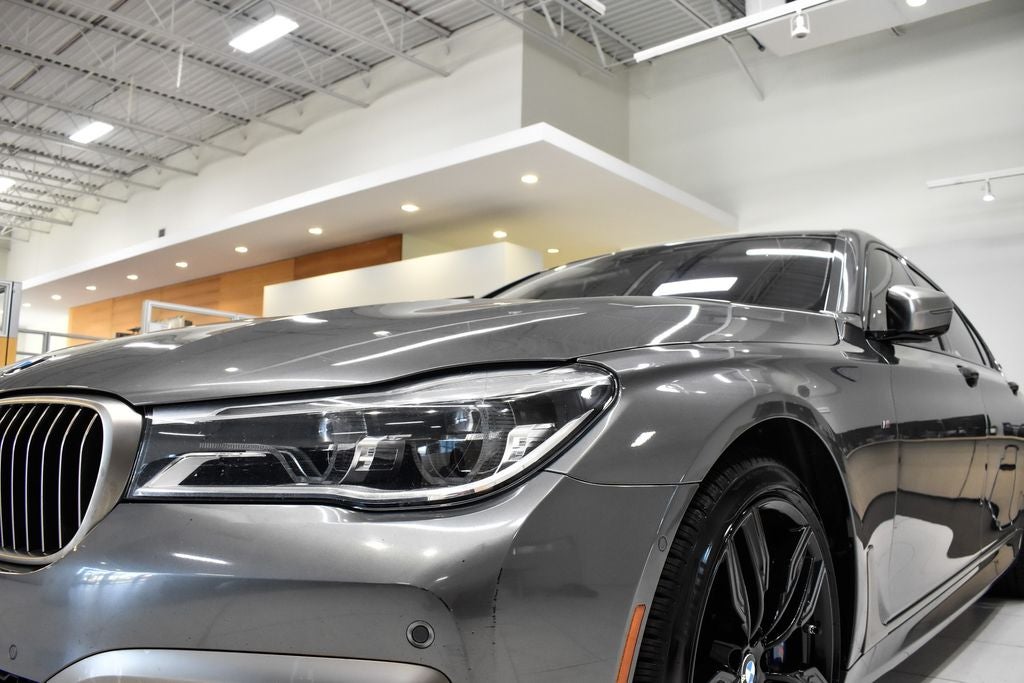 2018 BMW 7 Series M760i