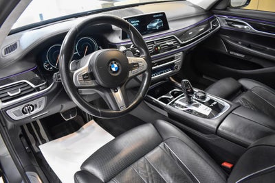 2018 BMW 7 Series M760i