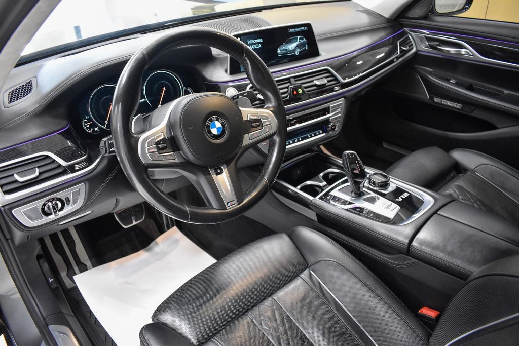 2018 BMW 7 Series M760i