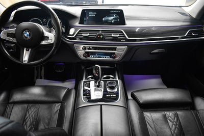 2018 BMW 7 Series M760i